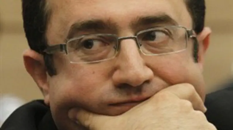 מודאג. ח"כ אילטוב.