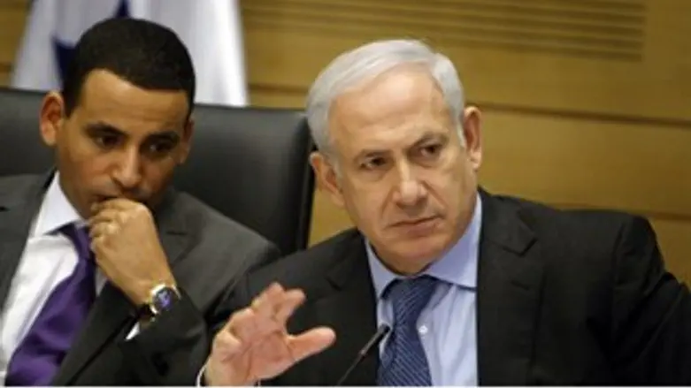 ברגעים ידידותיים יותר. נתניהו וחסון