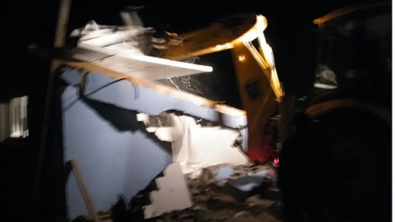 Gal Aryeh synagogue destroyed - the morning a