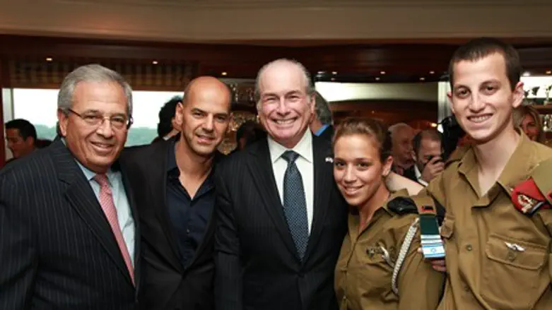 Rebbetzin Esther Jungreis speaks at Long Isla