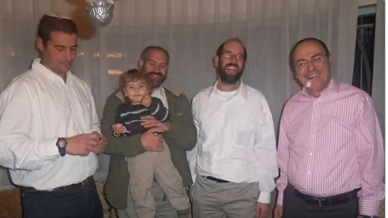 Migron residents at Minister Silvan Shalom's