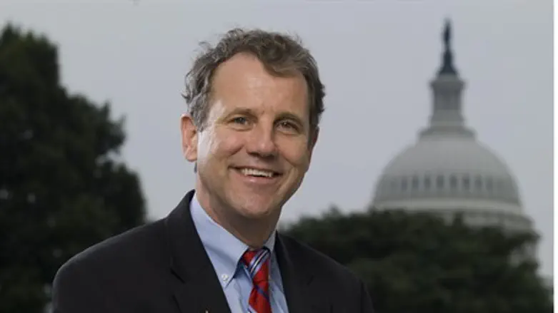 Ohio Sen. Brown -- Good looks help?