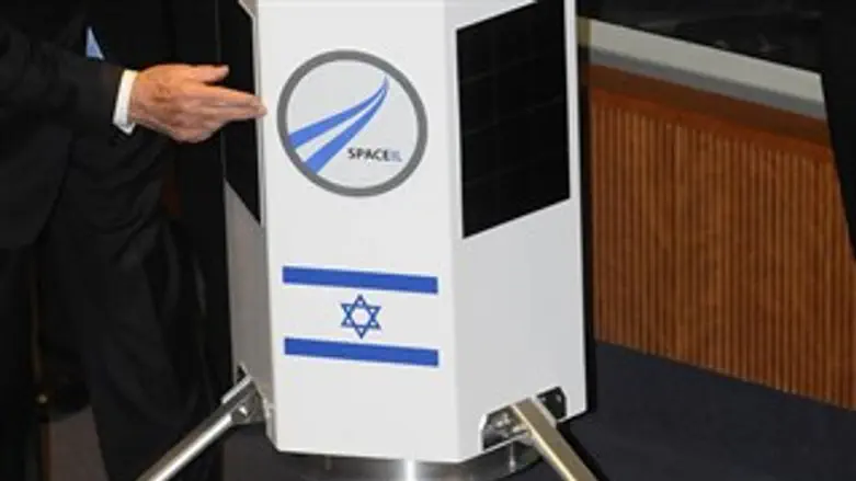 החללית הנבנית