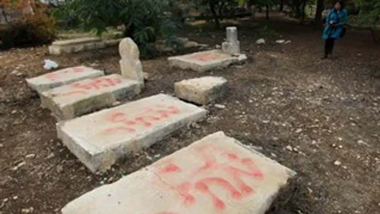 מי חייב תודה?