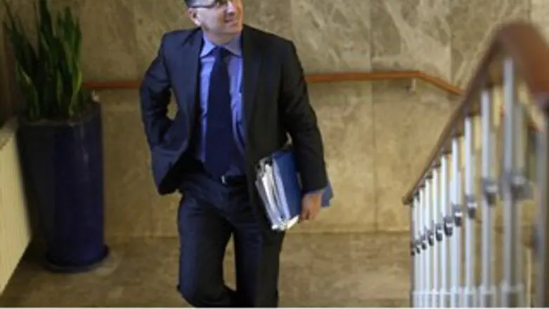 שר החינוך חונך