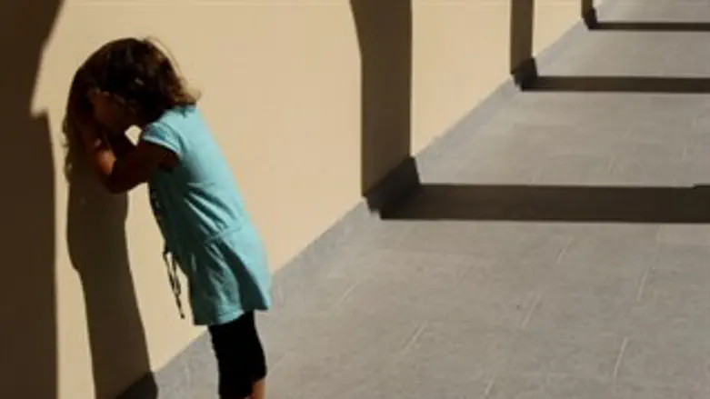 ילדה. ילדי הורים גרושים - לא רק עם האמא