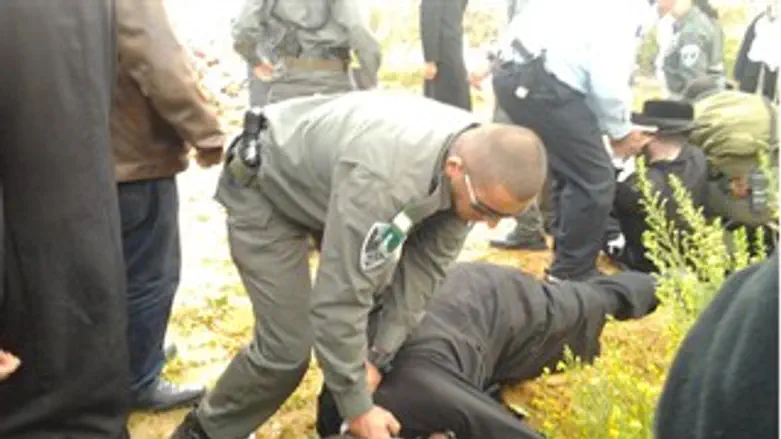 אלימות שוטרים בבית שמש נגד חרדים