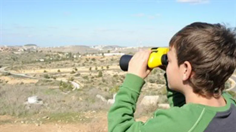 משקיף בסיור אתמול