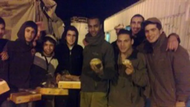 הנערים והחיילים