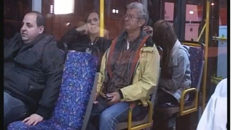Activists board hareidi buses
