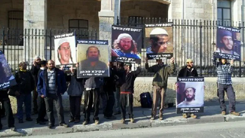 Столкновение правых активистов с арабами