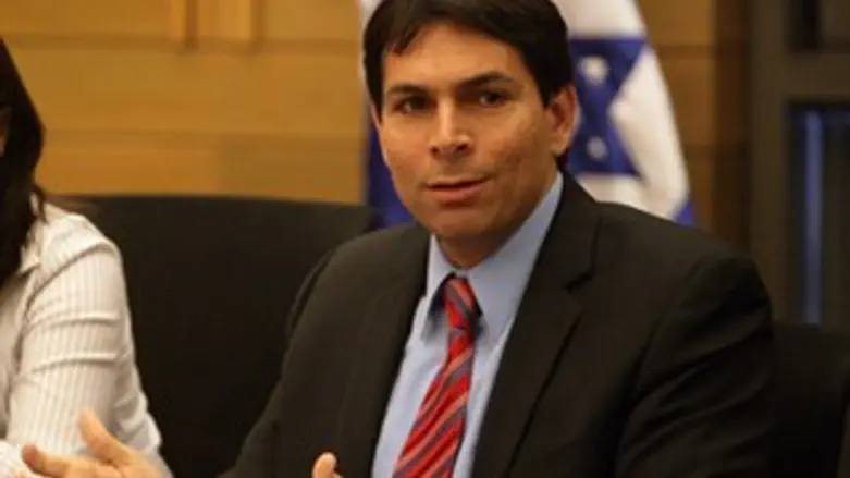 אין מקום בליכוד. דנון