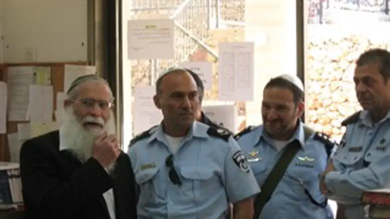 מפקד מחוז ש"י בישיבת אלון מורה