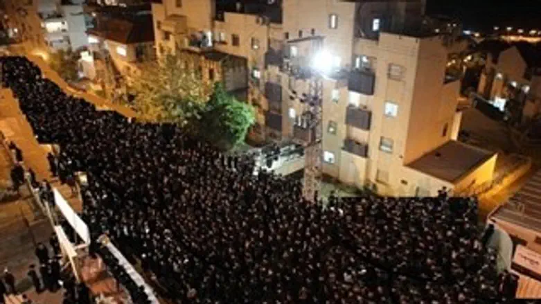 בחסות הפוטומונטאג'