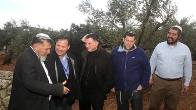 Lars Larson in Shomron