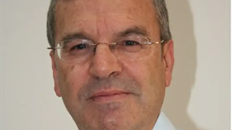 פורש. נחמני