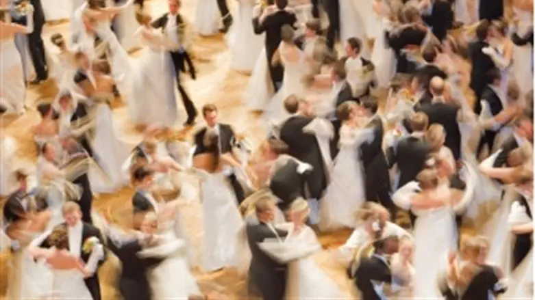 Austrian Fascists danced on Holocaust Day