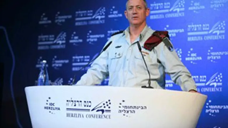 בני גנץ בכנס הרצליה