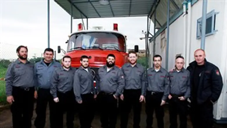 כבאית ראשונה בכפר חב"ד