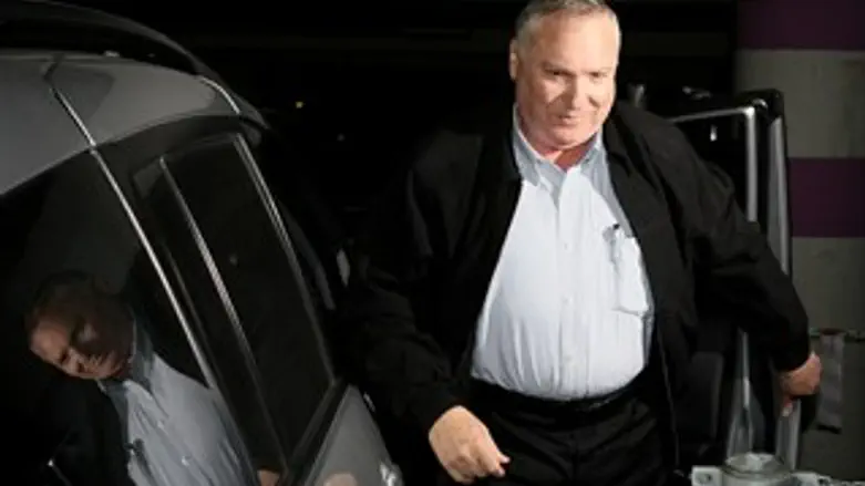 החקירה נמשכת. אשל