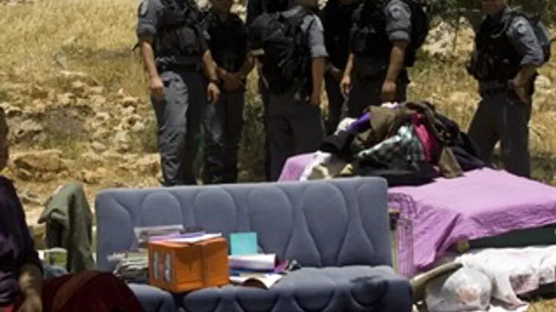 מפנים ומופקרים