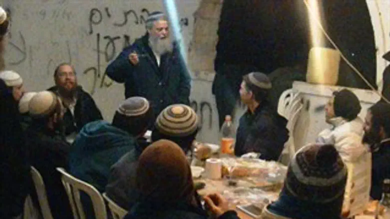 סדר ט"ו בשבט בשא-נור