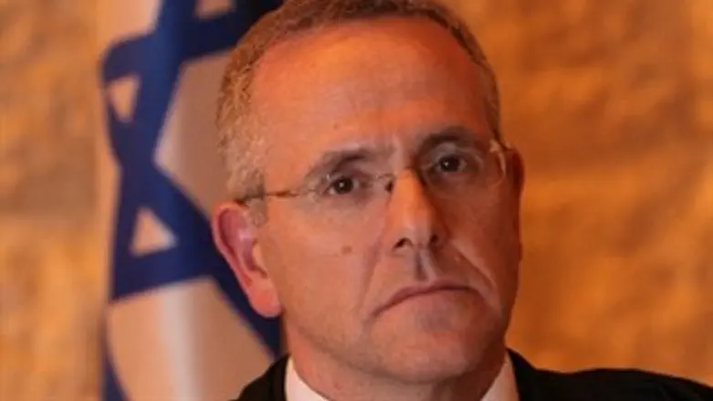 יכריע בערעור. השופט מינץ