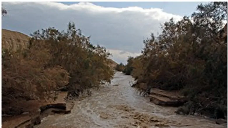 זרימה עזה בנחלים. אילוסטרציה