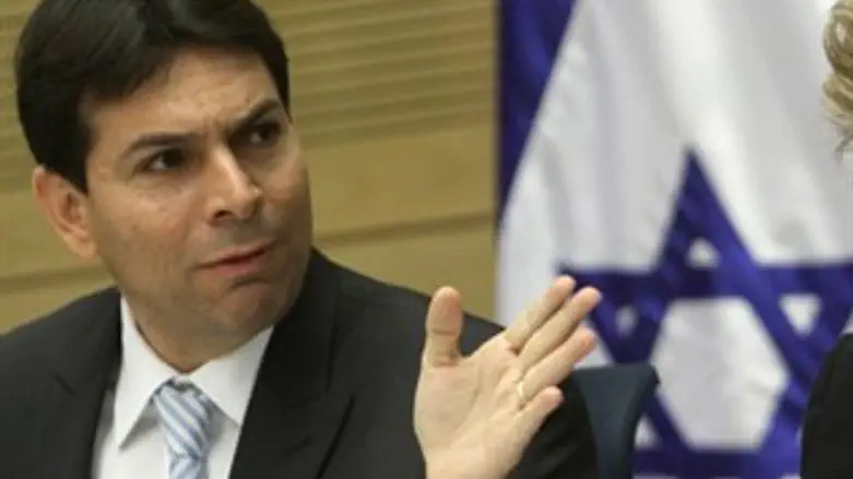 עברו את הגבול. דנון