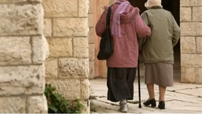 הקשישים נפגעים. אילוסטרציה