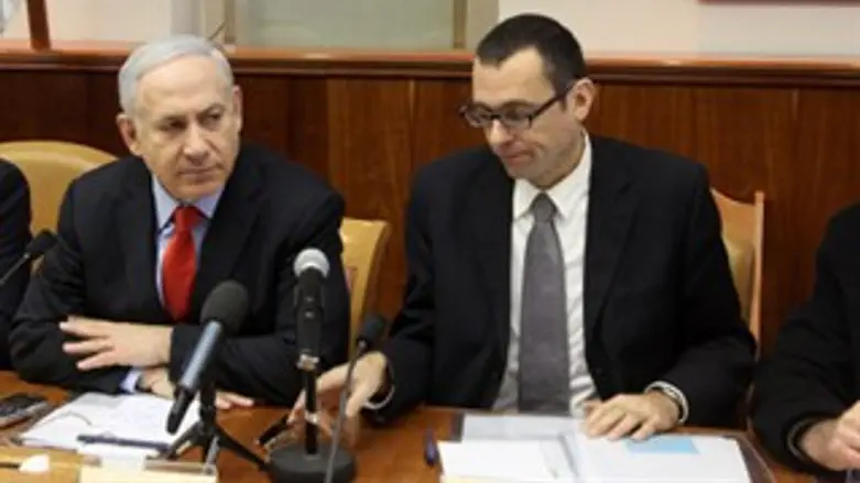 לשכה בטלטלה. נתניהו והאוזר