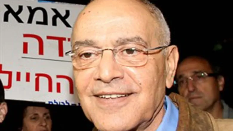 חלוץ ב"מאהל הפראיירים"