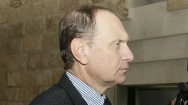 להגדיל ההשקעה בבריאות. אידלמן