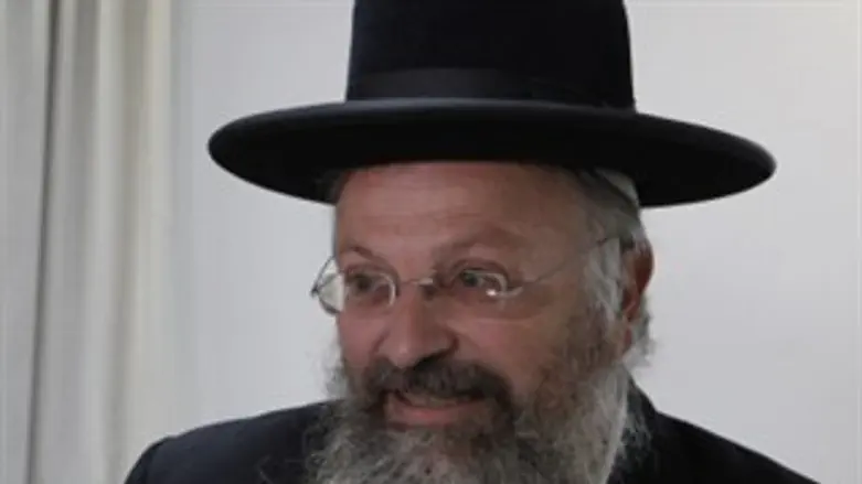 יסייע. הרב אליהו