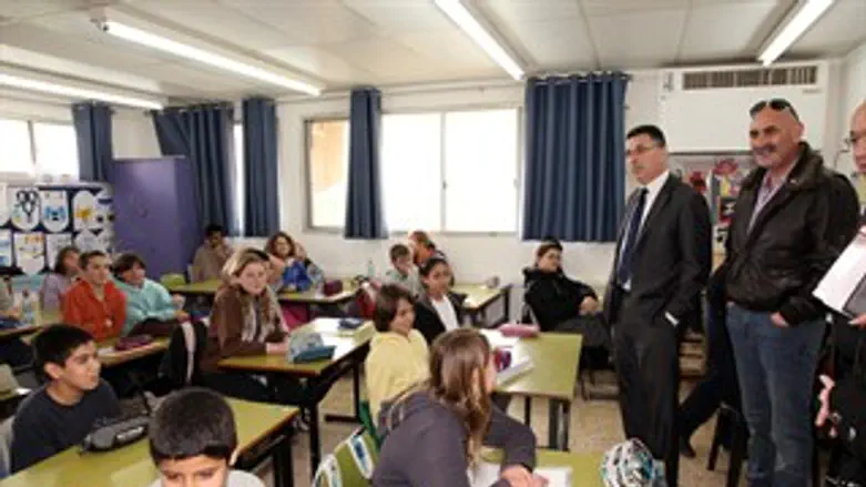 סער בבית הספר בבקעה