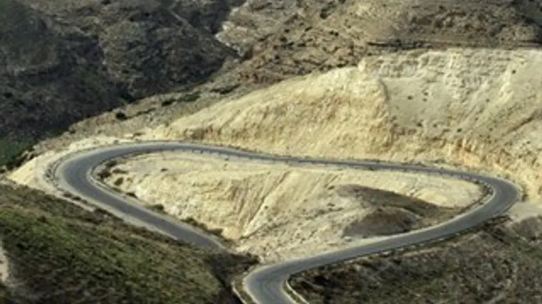 ארץ המרדפים ואדי קלט