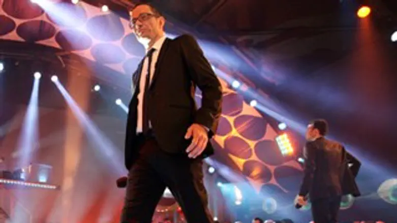 שטיפת מוח? מילא המועמדים, אבל מה עם הצופים? ט