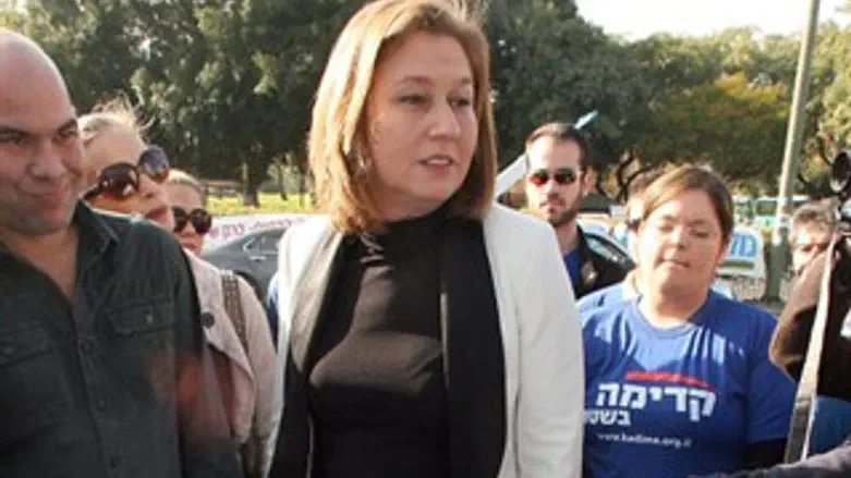 מבינה ללב הנשים? לבני