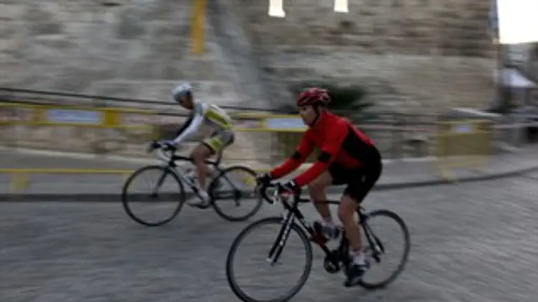 לעודד. אופניים