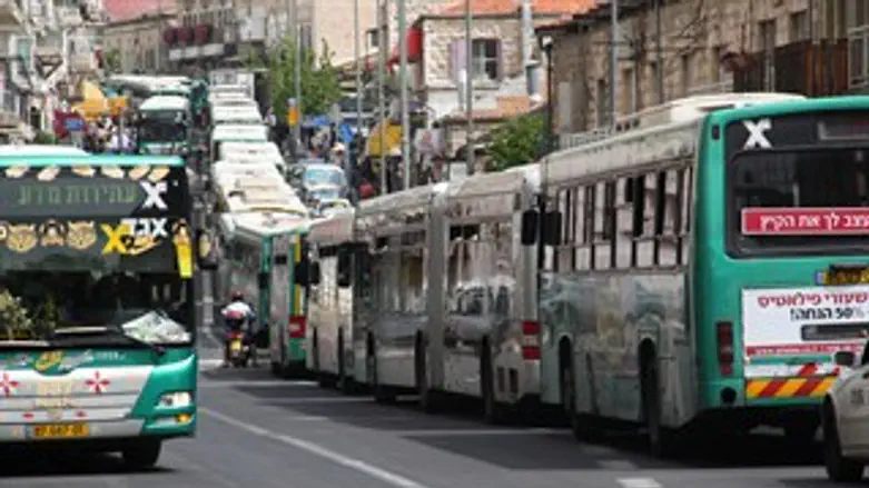 פקק אוטובוסים באגריפס 