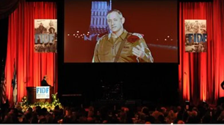 הרמטכ"ל מברך