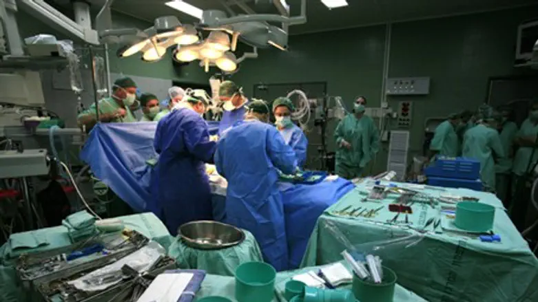 Israeli doctors in action (illustration)