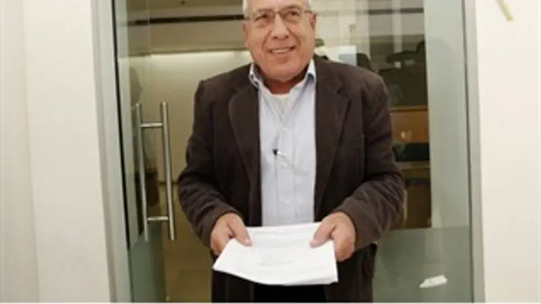 נמלט מחקירה. דני רוזן