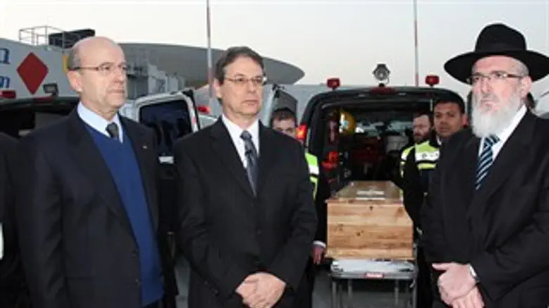 הארונות בנתב"ג