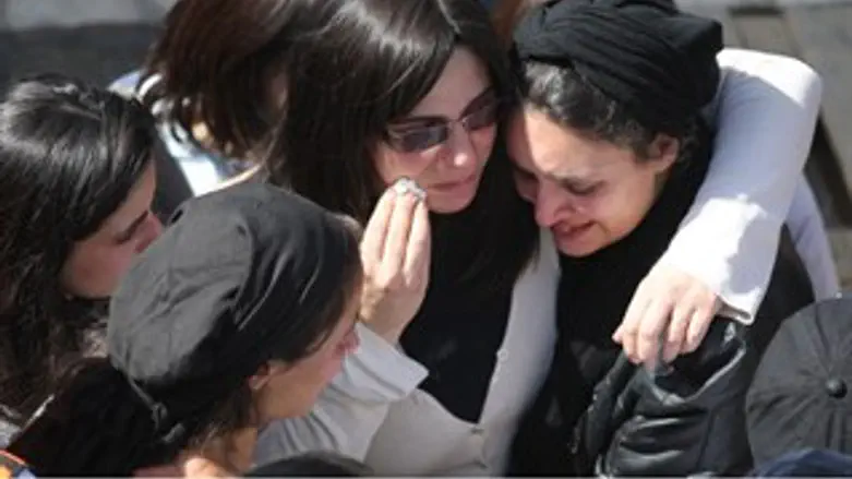 אלמנתו של הרב יונתן סנדלר הי"ד