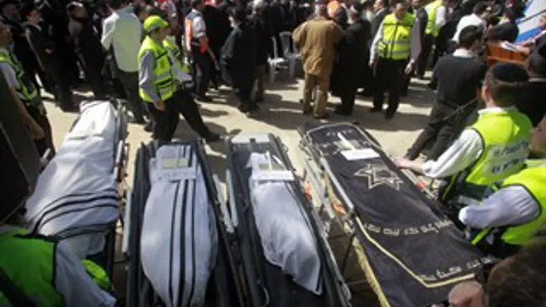 הלווית הנרצחים בפיגוע בטולוז