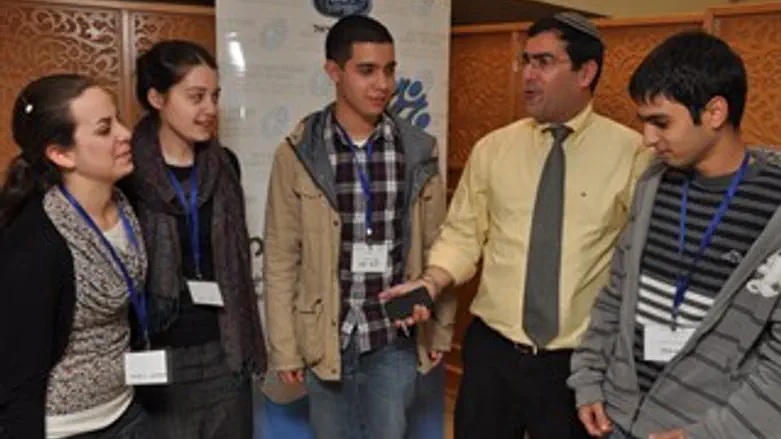 מיון בבקו"ם? גרבי ונציגי המתנדבים