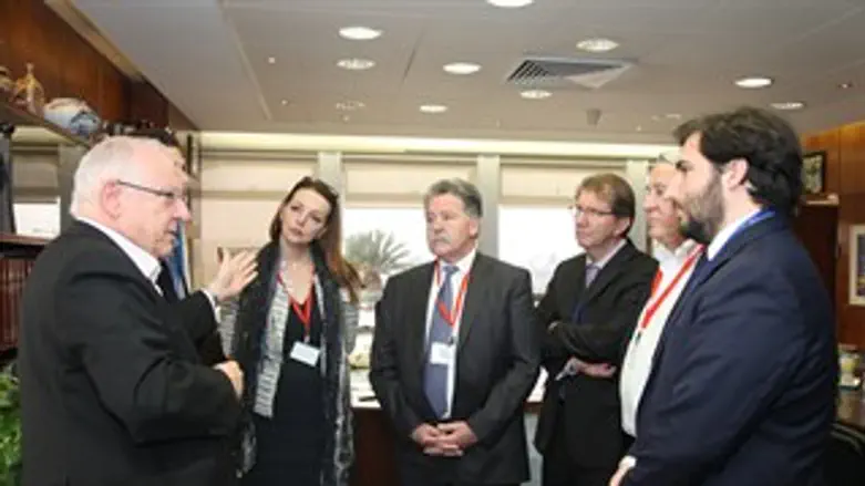 ריבלין בפגישתו היום. 