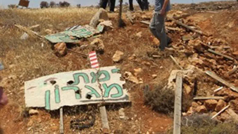 עצורי רמת מגרון חוזרים