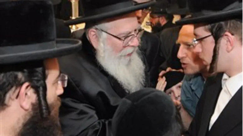 הצדיק מיבנאל